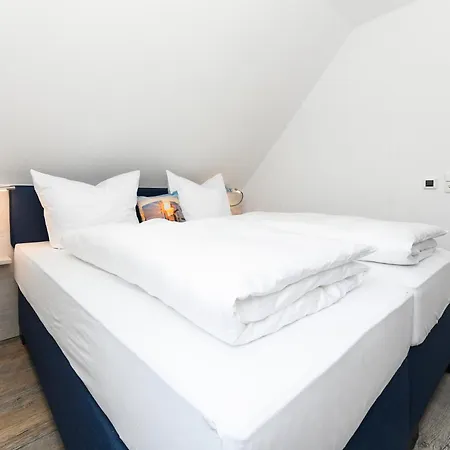 Haus Strandkorb Mit Fruehstuecksoption Bensersiel Exterior foto