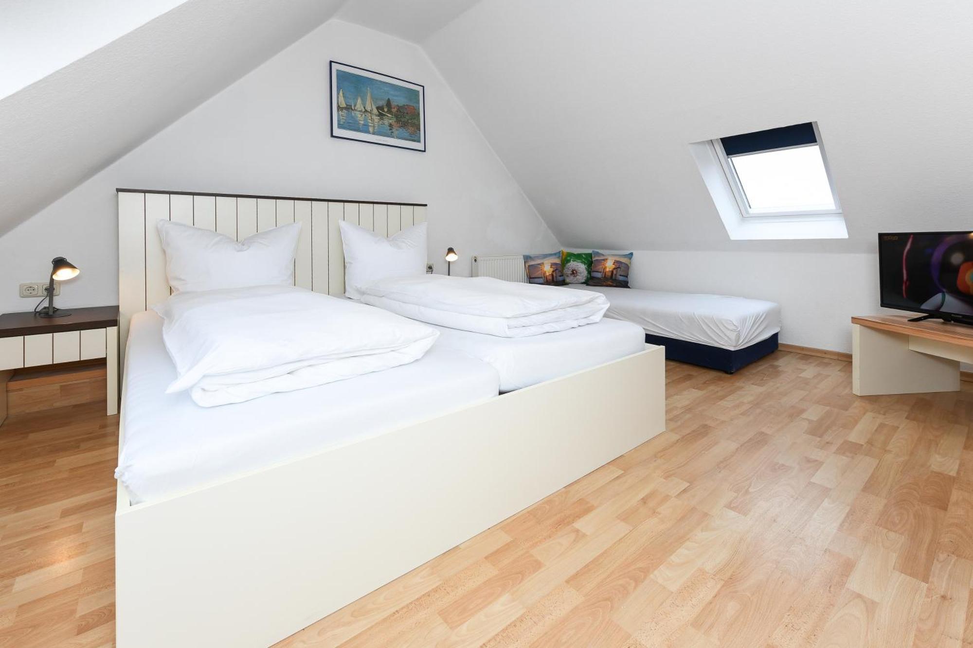 Haus Strandkorb Mit Fruehstuecksoption * Bensersiel